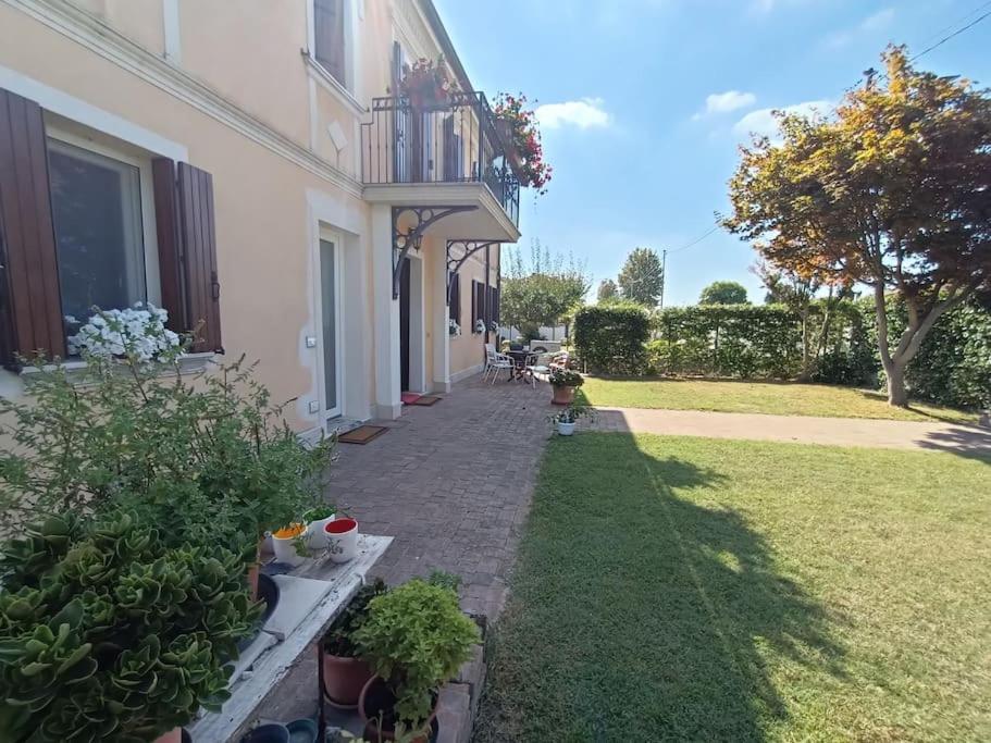B&B We Care Appartamento Lendinara Экстерьер фото