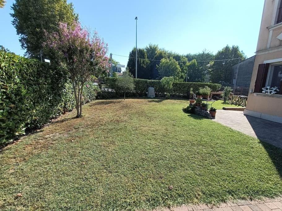 B&B We Care Appartamento Lendinara Экстерьер фото
