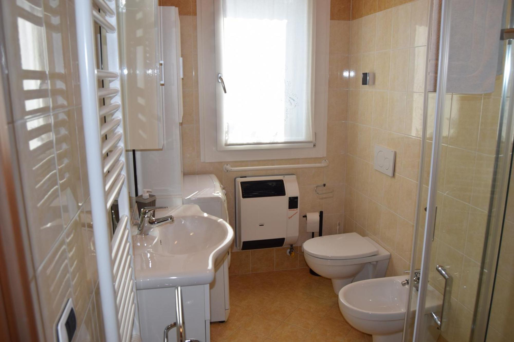 B&B We Care Appartamento Lendinara Экстерьер фото